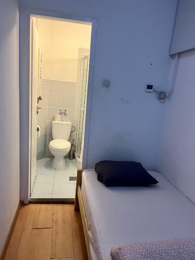 Kalvin 7Rooms Boedapest Buitenkant foto